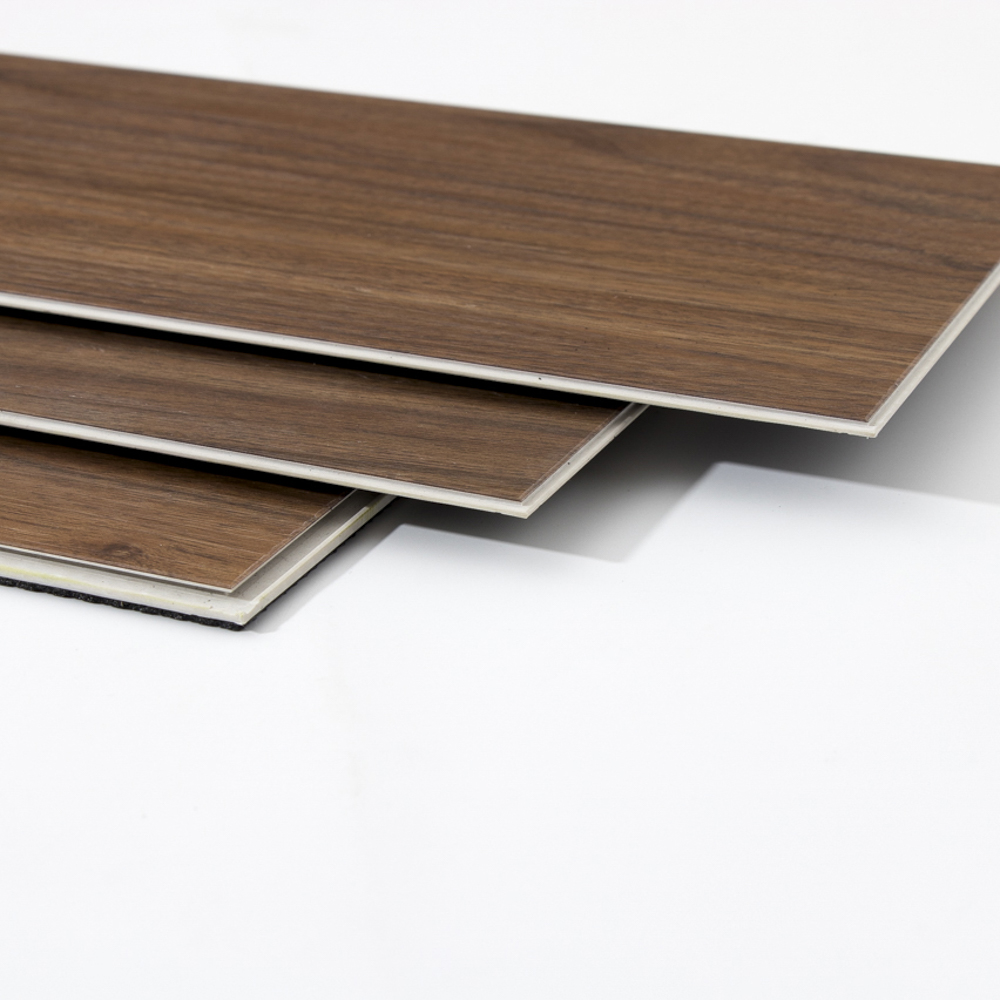 Piso impermeable de Pvc Spc para decoración del hogar, tablones fuertes, luz de madera maciza en relieve para decoración del hogar con Floorscore
