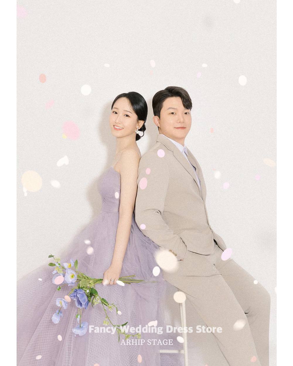 멋진 우아한 라이트 퍼플 라인 웨딩 드레스 한국 PhotoShoot 오프 어깨 짧은 소매 Tulle 신부 가운 맞춤형