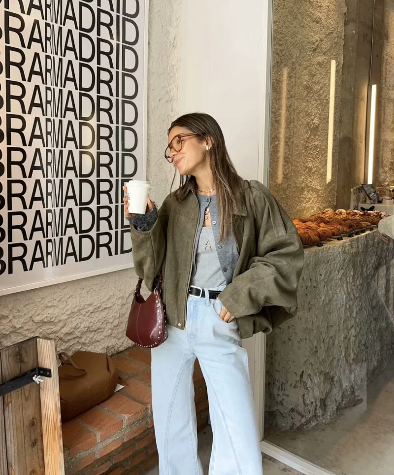 ETJ 2025 printemps nouveau effet de texture en daim pour femmes version ample de la mode revers épaule bomber veste