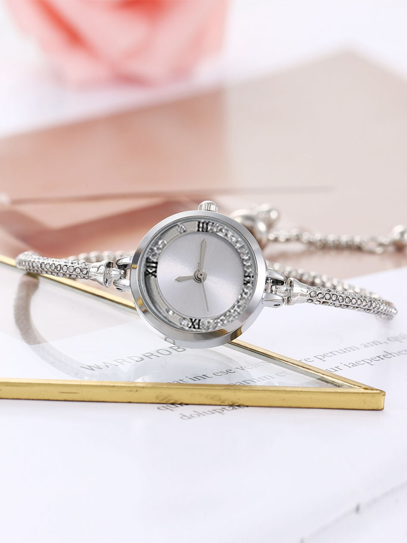แฟชั่นผู้หญิงหรูหรานาฬิกาทองสุภาพสตรีนาฬิกาสําหรับสร้อยข้อมือ Montre Femme นาฬิกาข้อมือหญิงนาฬิกาผู้หญิงนาฬิกา Relojes
