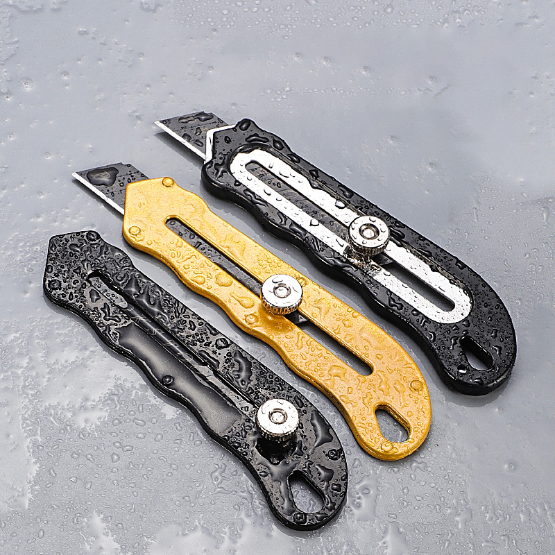 1pcs Metalen Utility Mes 10pcs 18mm Blades Zakmes Snijden Papier Sloop Express Mes Multifunctionele Art mes HY-180