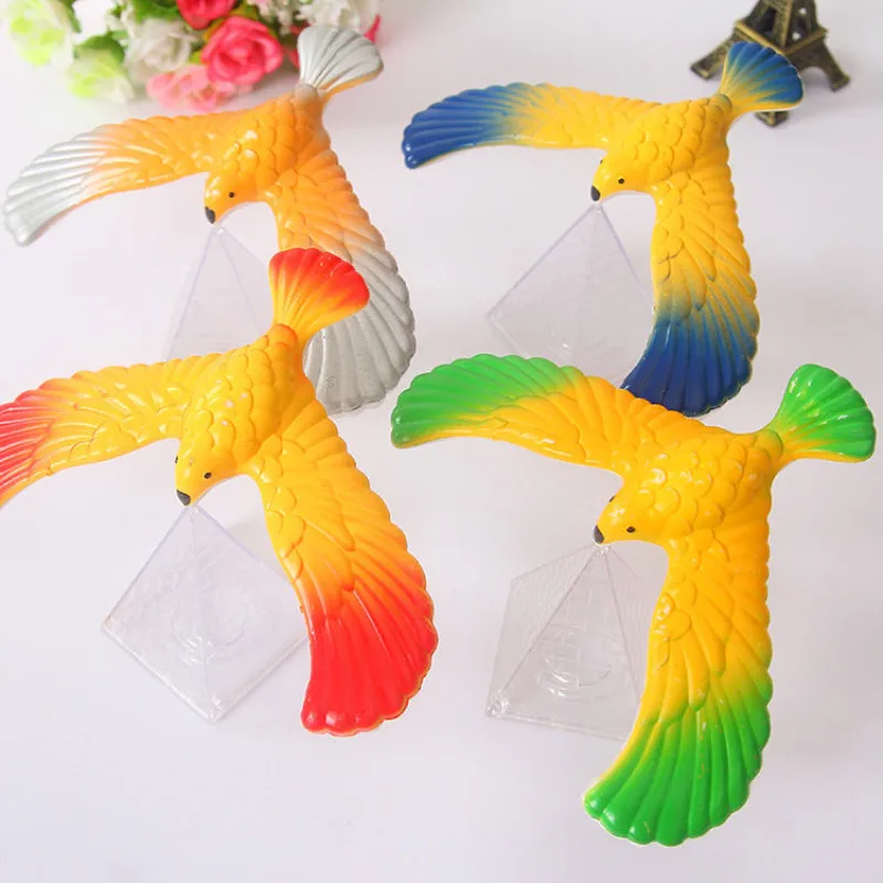 1/3/5 Chiếc Ngộ Nghĩnh Amazing Cân Bằng Con Đại Bàng Kim Tự Tháp Đứng Magic Chim Bàn Đồ Chơi Trẻ Em Vui Học dropshipping