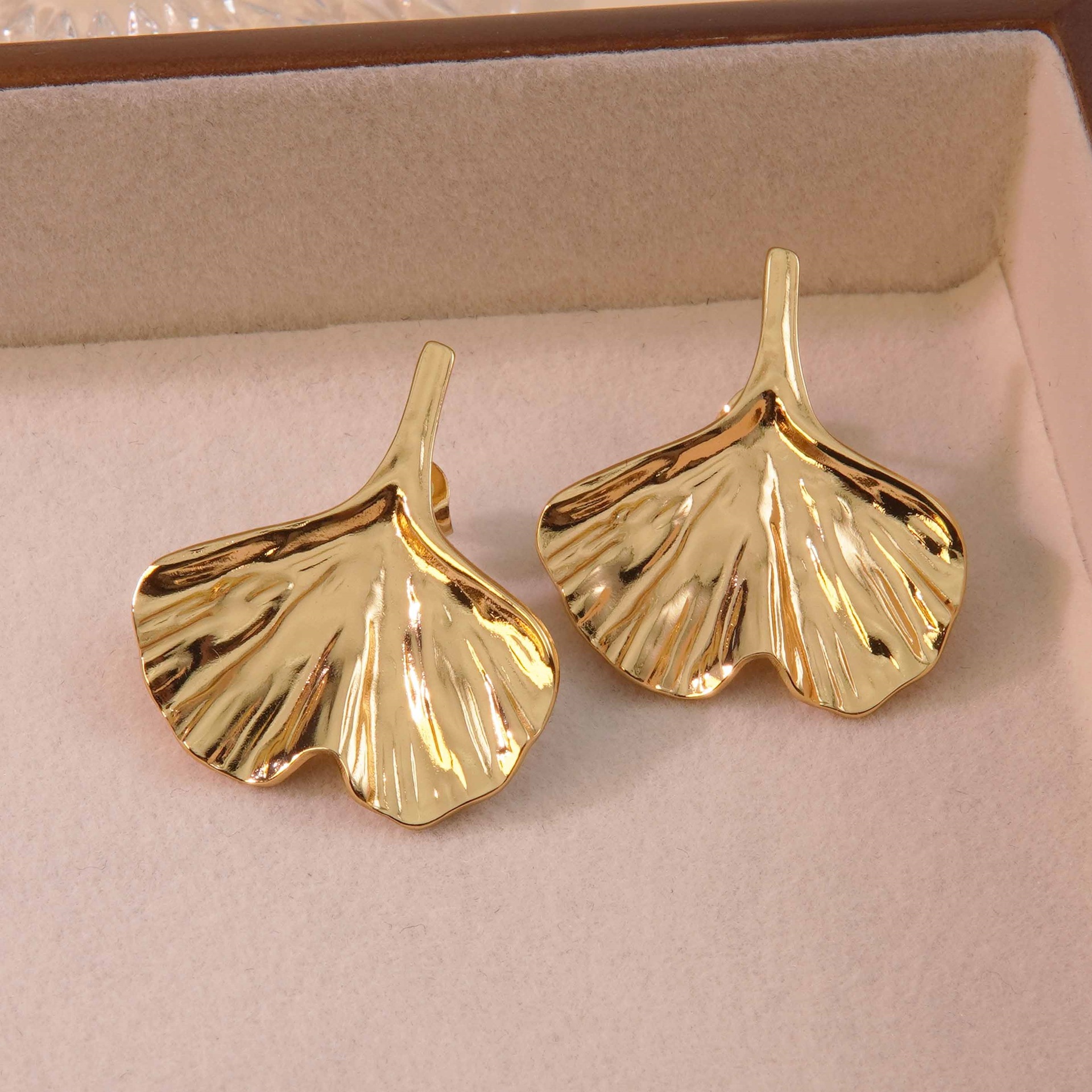New Trendy Aço Inoxidável Borboleta Stud Brinco Charme 18K Banhado a Ouro Declaração de Alta Qualidade À Prova D' Água Jóias Presente
