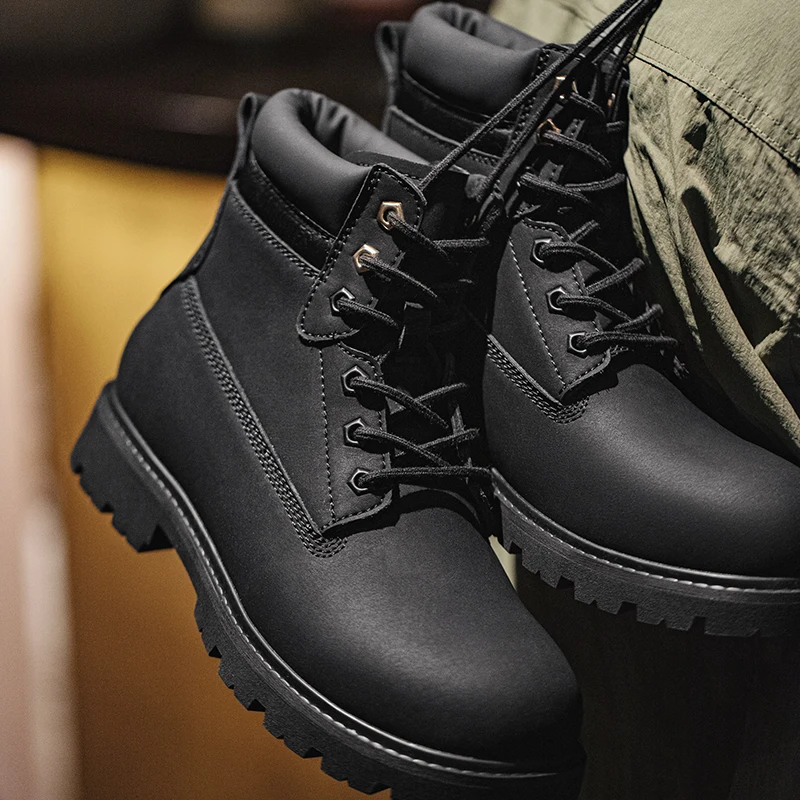 Maden Men's Versatile Black Boots Plush Lining Warmth Shoes Retro Non-Slip Thick Sole Work Boots Outdoor Casual Mid-Calf Boots