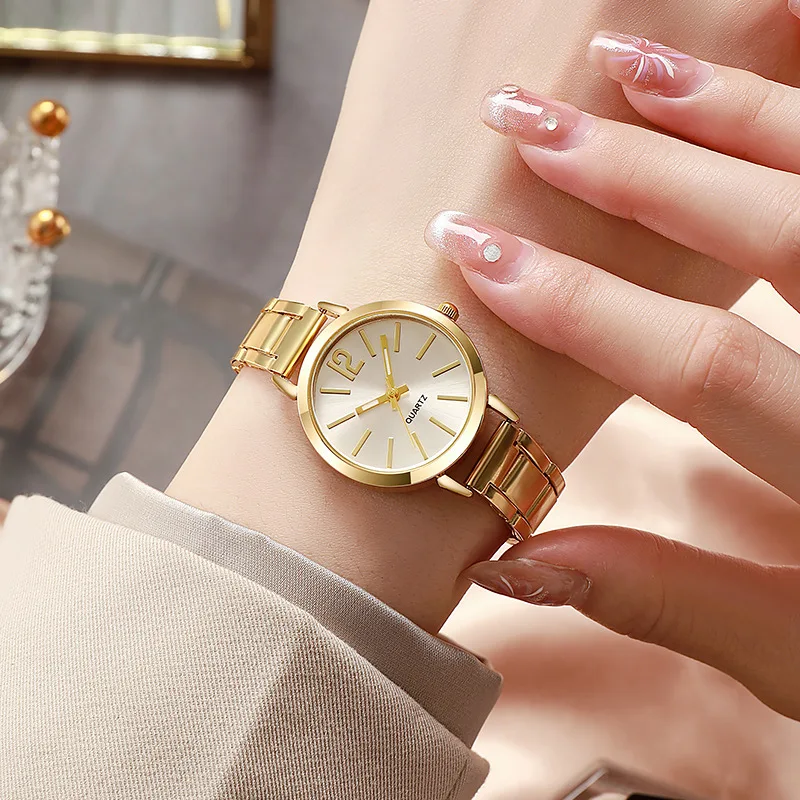 Mode Gold Armband Quarz Armbanduhr Luxus Uhr für Frauen Einfache Runde Zifferblatt Edelstahl Studenten Damen Uhren Reloj Mujer