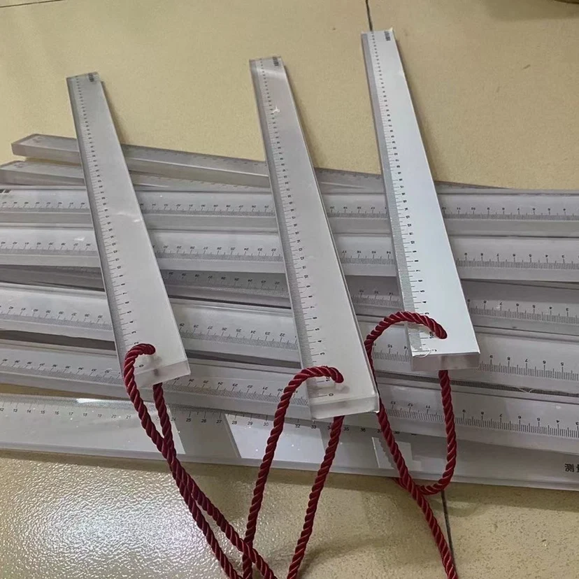 1-Pack 51cm Precision Scale Ruler, Durable 20-Inch Measurement Tool for Office and School
