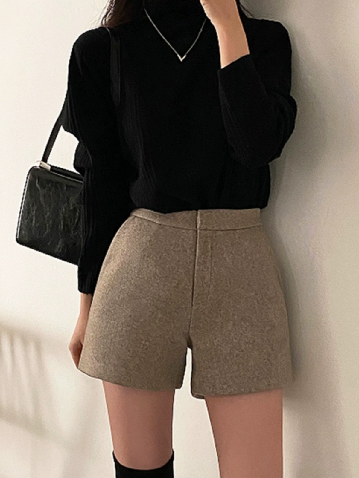 Gray High Waist Thickened Woolen Short Pants Women Winter Outerwear 2023 New Versatile Casual Wide Leg Boot Pants
