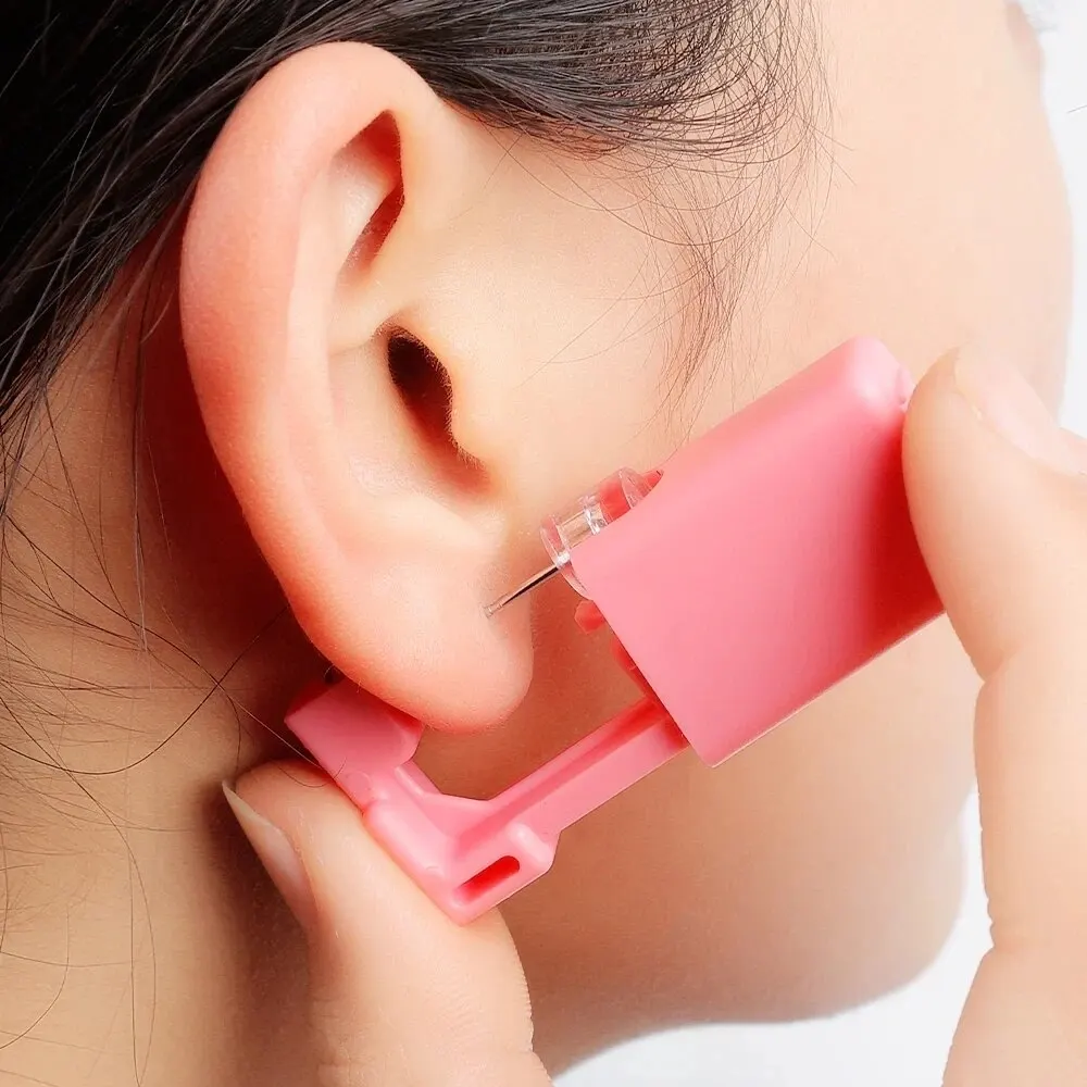 1-4 pezzi monouso sicuro indolore strumento per piercing all'orecchio, kit di puntura sterile sana orecchini borchie anelli al naso set di pistole per piercing