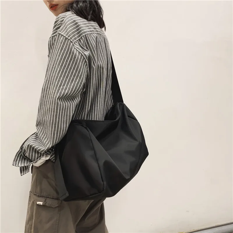 Mochila Cruzada de an Capacidad para Hombre, Estilo Casual, Material de Nailon, Cierre de Cremallera, Forma de Dumpling, As...