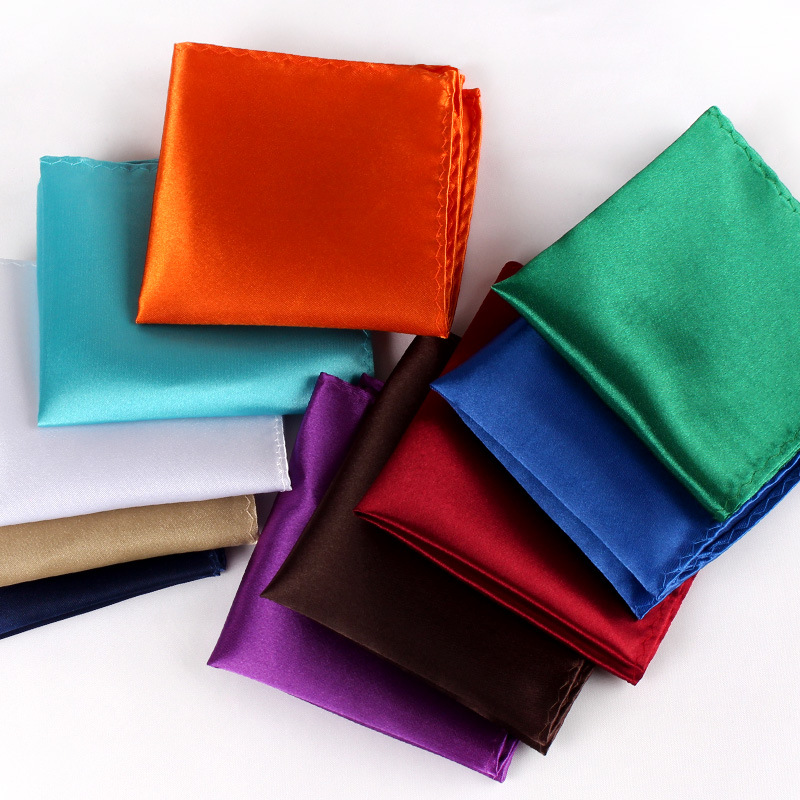 ผ้าเช็ดหน้าขนาด22ซม. สีทึบกระเป๋าสำหรับผู้ชายผ้าเช็ดหน้าชุดสูทแบบคลาสสิกอุปกรณ์เสริมชุดเดรสแบบเป็นทางการผ้าเช็ดหน้าอกสีดำสีน้ำตาลสีขาว