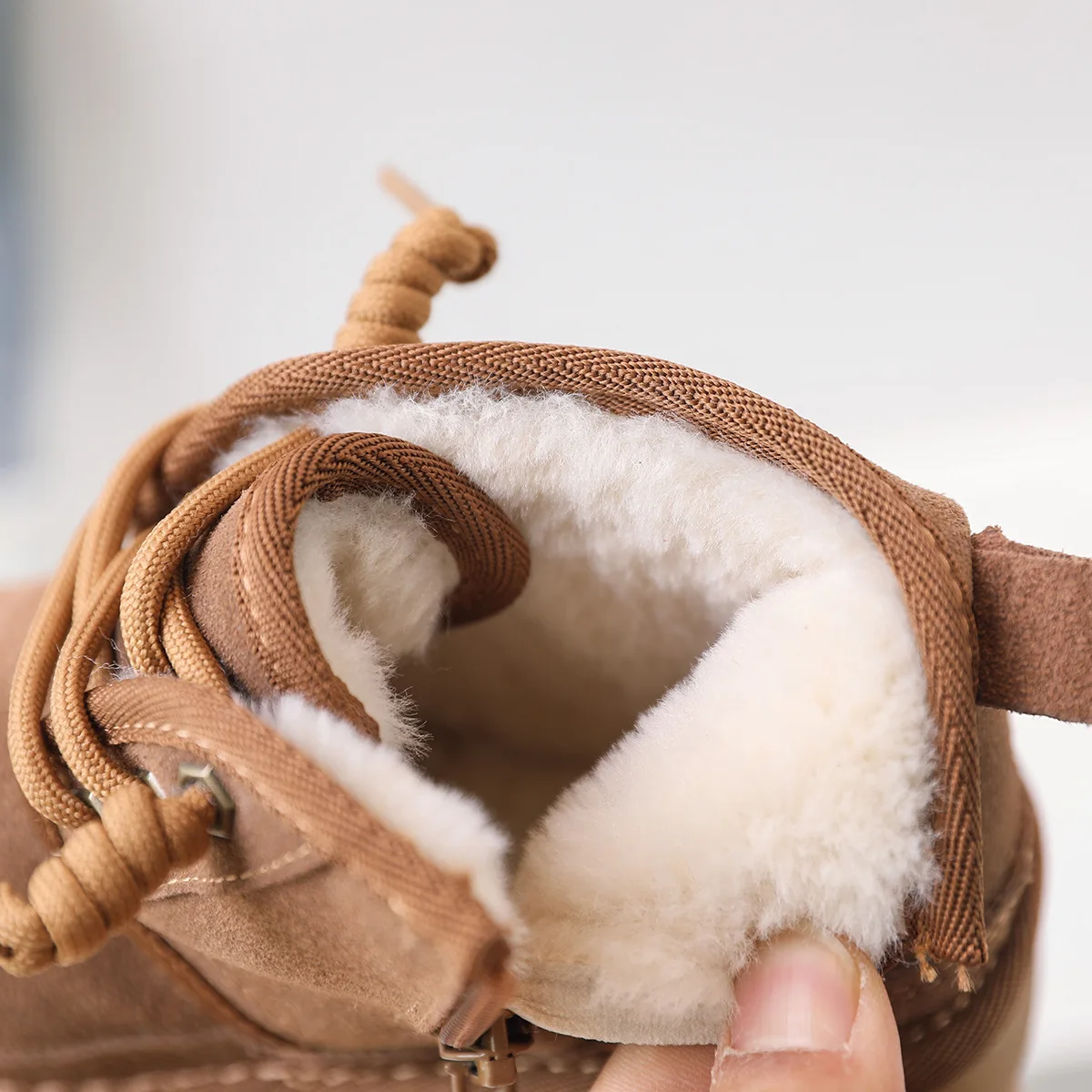เด็กรองเท้าบู๊ตหิมะหญิงของแท้หนังหนา Plush WARM ฤดูหนาวรองเท้าเด็ก Suede Soft Sole รองเท้าสบายๆลื่นขนาด 21-37