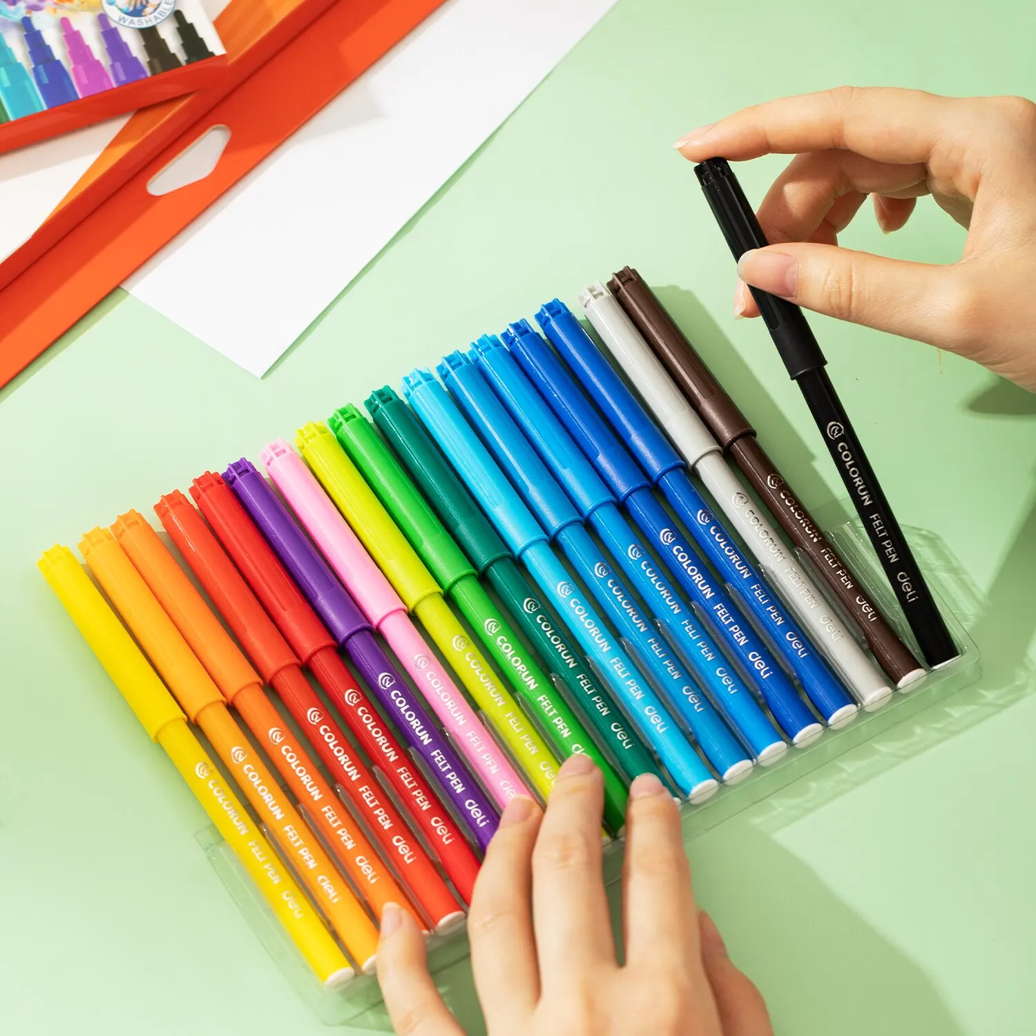 Deli 24สีปากกาสีน้ำปากการู้สึกดีวาดเด็ก DIY ปากกามาร์กเกอร์สำหรับโรงเรียนเครื่องเขียนอุปกรณ์วาดภาพนักเรียน