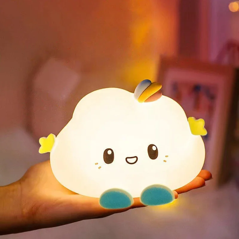 Pequeño dibujos animados lindo nube luz nocturna no deslumbrante niños dormitorio mesita de noche luz niño niña regalos de cumpleaños decoración del hogar