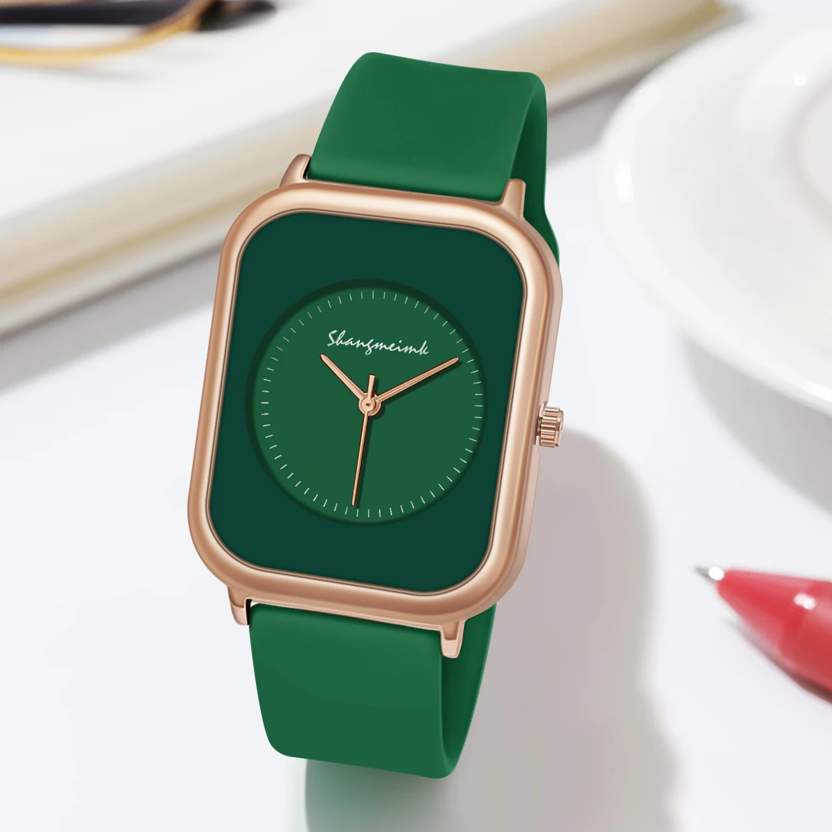 Reloj de cuarzo de silicona para mujer literal con personalidad simple y moda informal