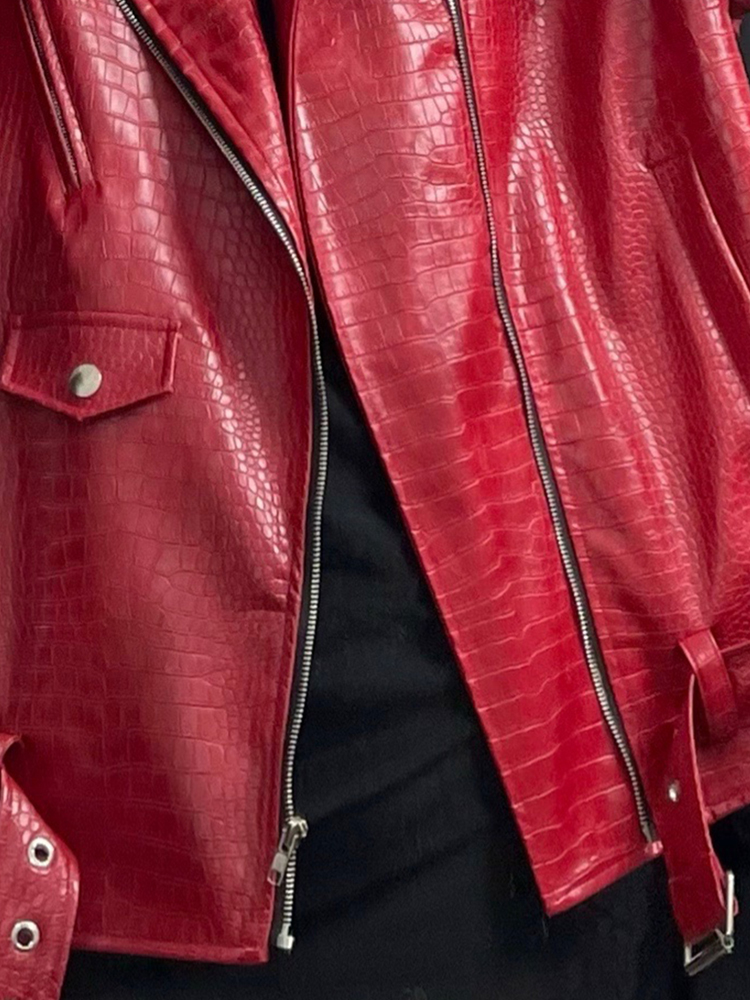 Lautaro ฤดูใบไม้ผลิฤดูใบไม้ร่วงขนาดใหญ่สีแดงเงารูปแบบจระเข้หนัง Biker Jacket ผู้หญิงแขนยาวซิปเข็มขัดแฟชั่น2022