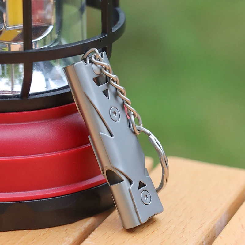 Silbato de supervivencia de alto decibelio de alta frecuencia de doble tubo de 150DB, accesorios de supervivencia de Metal de acero para rescate al aire libre, herramienta de senderismo para viajes