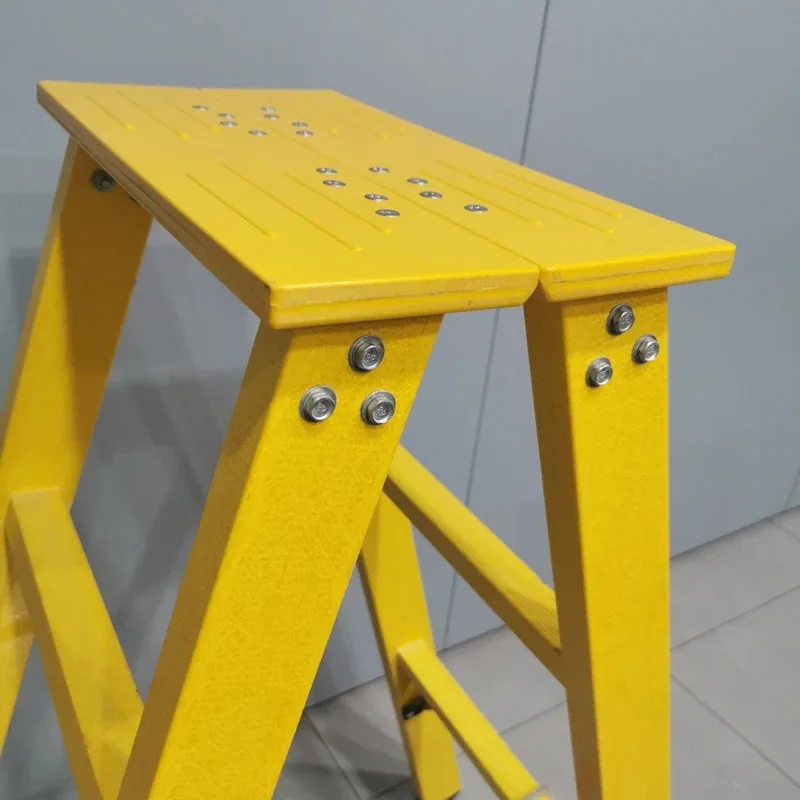 Escalera plegable de agilidad de doble cara FRP amarilla de alta seguridad directa de fábrica Escalera enrollable de fibra de vidrio de alto voltaje