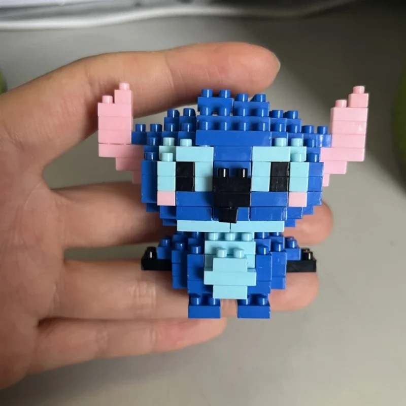 Disney Stitch Building Blocks อะนิเมะ Kawaii การ์ตูน mini Action เด็กตัวเลขบล็อกอิฐประกอบ DIY ของเล่นของขวัญสําหรับเด็ก