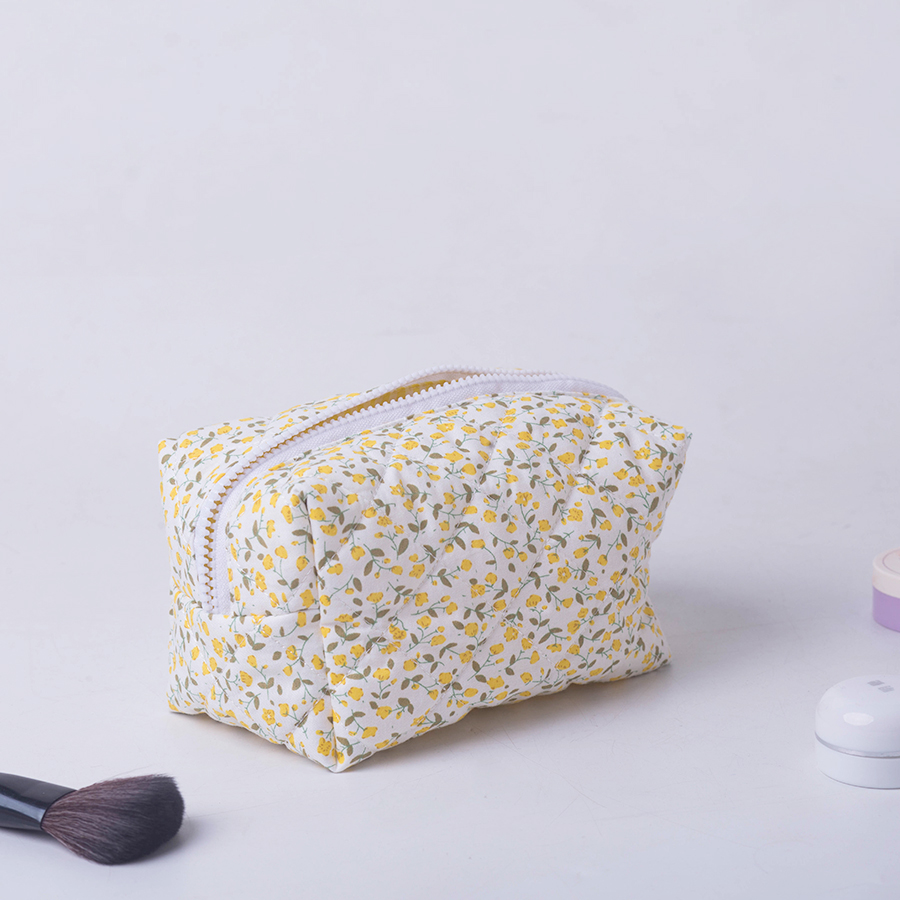 Organizer di stoccaggio Borsa per trucco trapuntata gonfia floreale Borsa per cosmetici stampata a fiori Borsa per cosmetici da viaggio grande Accessorio per il trucco