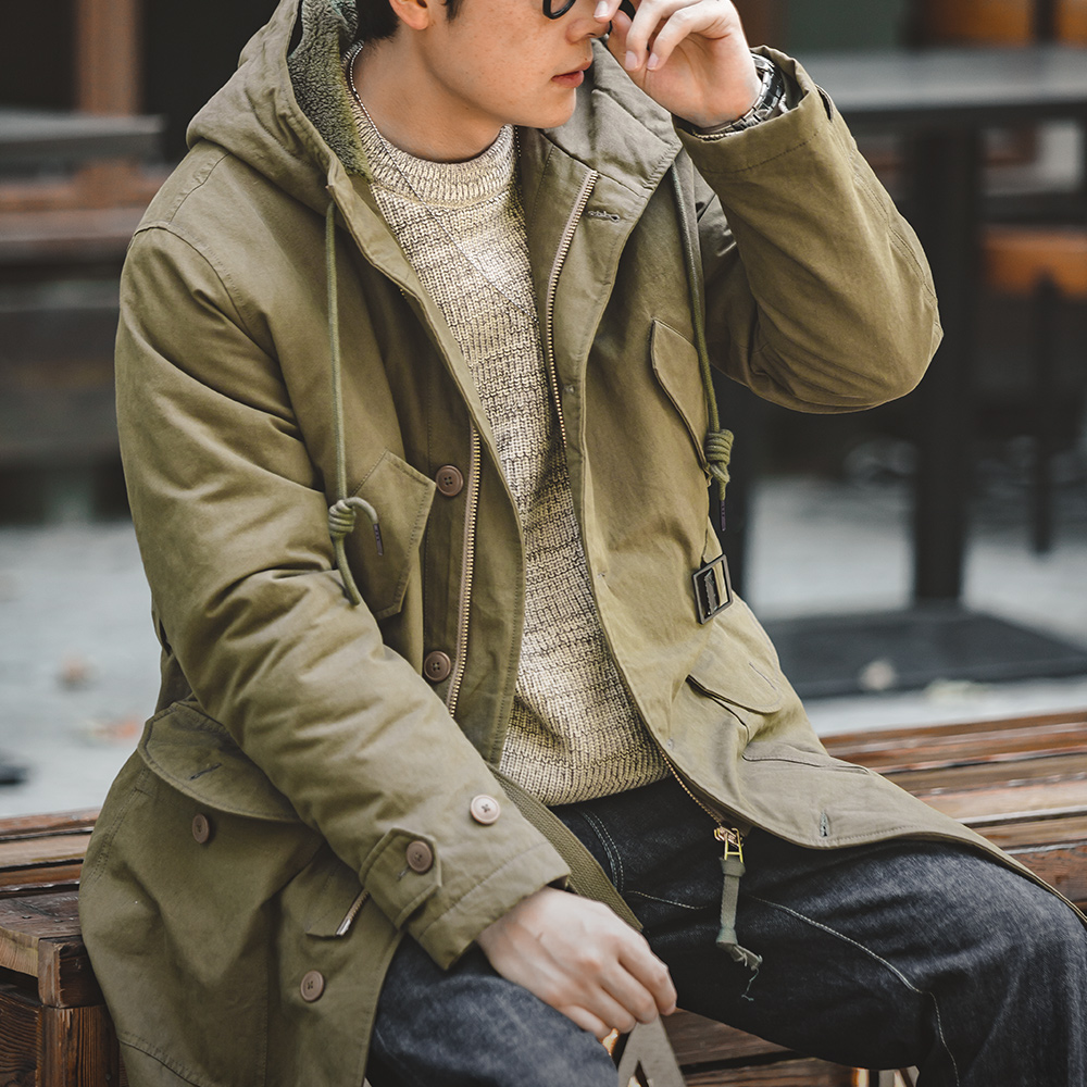 Maden Parca masculina pesada M47 Comprimento médio casaco com capuz grosso Punhos ajustáveis Vários bolsos Casaco acolchoado com lã quente para o inverno