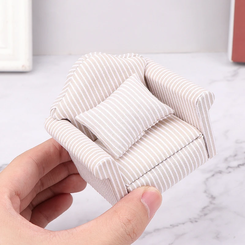 1:12 Mini domek dla lalek meble Sofa z poduszką symulacja miniaturowe krzesła do salonu dzieci udawaj zagraj DIY wystrój domu dla lalek