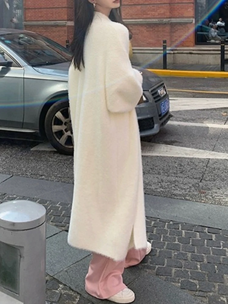 Suéter de mujer Cárdigan esponjoso blanco para mujer Prendas de punto de manga larga Ropa de invierno Punto de terciopelo de visón de imitación
