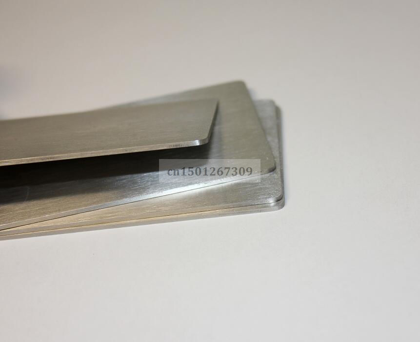 Dicke 1,5 mm Edelstahlplatte, blanko, Metall-Visitenkartenformat, 85 x 53 mm, beidseitig, mattes Finish