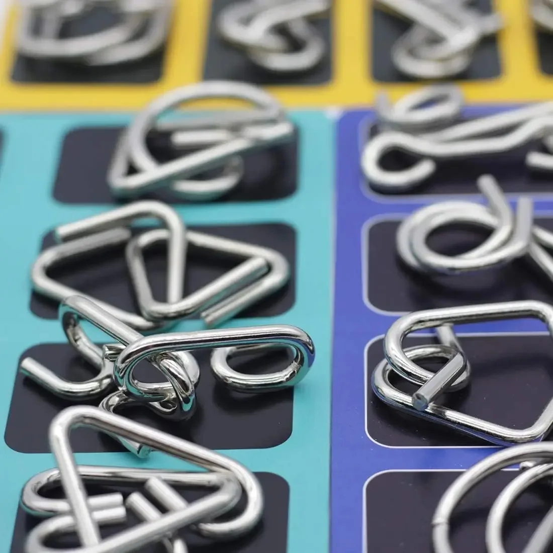 8Pcs/Set Metal Montessori Puzzle Wire IQ Science Education Puzzles Children Adults Interactive Game  Educational Toys Kids Gift