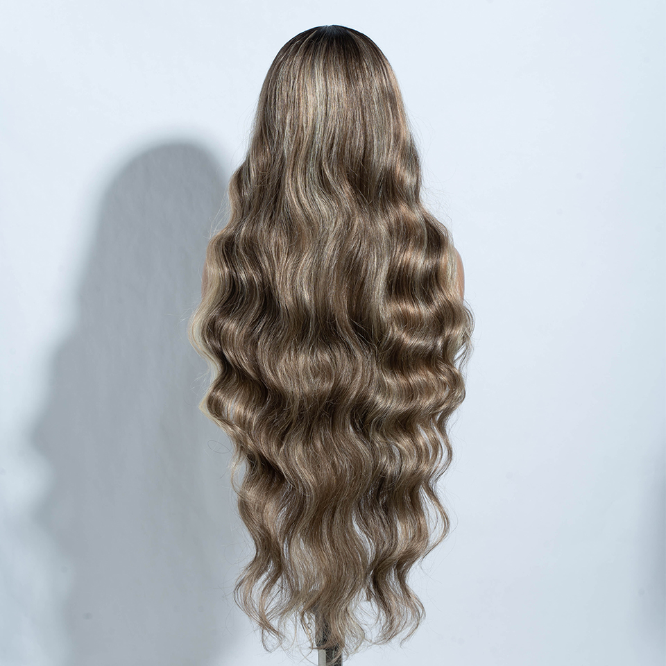 FREEDOM วิกผมสังเคราะห์ลูกไม้ด้านหน้าด้านหน้าสําหรับผู้หญิง 36 "Long Body Wave วิกผมลูกไม้ Ombre สีน้ําตาลสีบลอนด์ Highlight คอสเพลย์วิกผมทนความร้อน