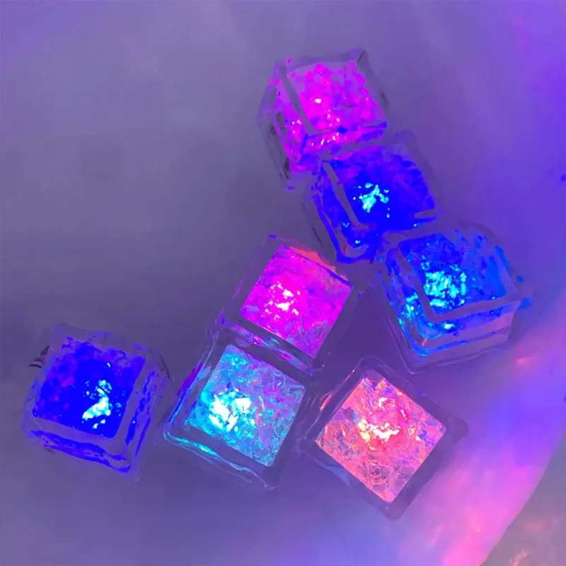 8PCS การ์ตูนสัตว์ทะเล Luminous ICE CUBE Bath ของเล่น LED สีสันสดใสของเล่น Touch Sensitive ของเล่นส่องสว่าง