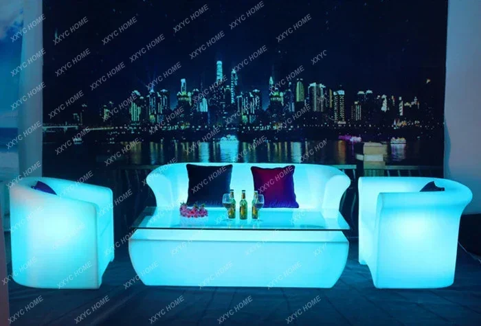 Led luminoso grande mesa de centro criativo ao ar livre bar noite hotel combinação mesa e cadeira ktv caixa assento cartão