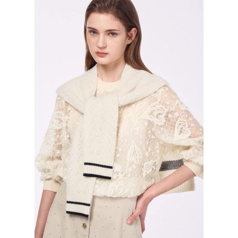 Elegant Hollow out Knitted Woolen Shawl Women's Spring Autumn Season Versatile Line Pattern Soft Age Defng Fashion Accessory