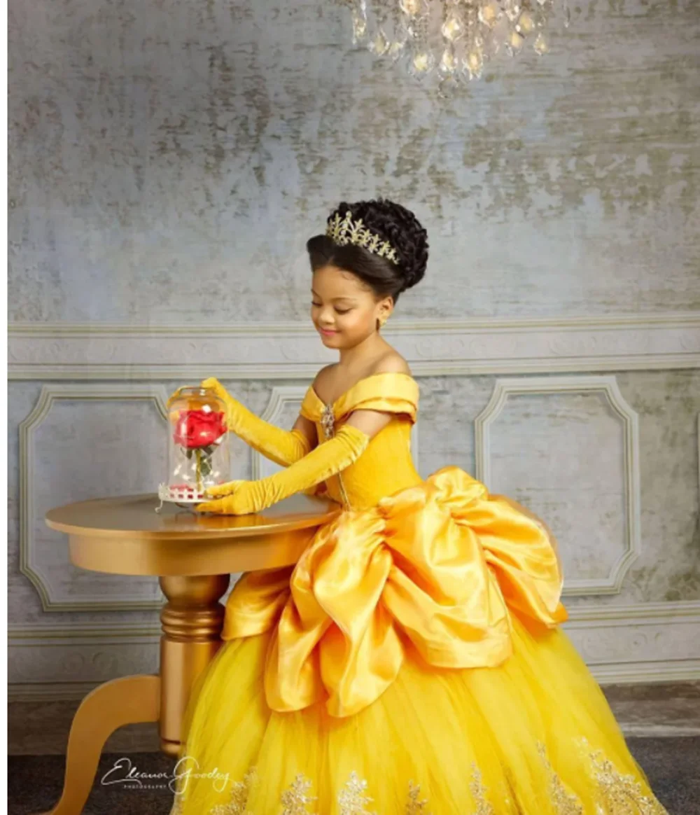 ชุดเดรสดอกไม้ Elegant สาวเจ้าหญิงสําหรับงานแต่งงาน First Communion Gowns ดอกไม้สาว
