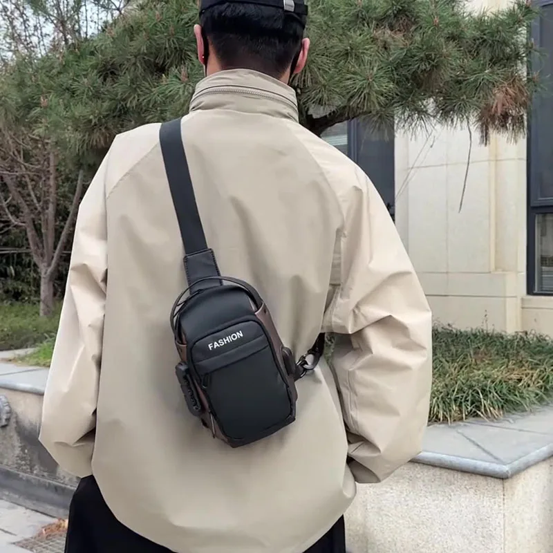 最新の男性盗難防止チェストバッグショルダー USB 充電クロスボディパッケージ学校短期旅行メッセンジャージムメンズスリングスポーツパック