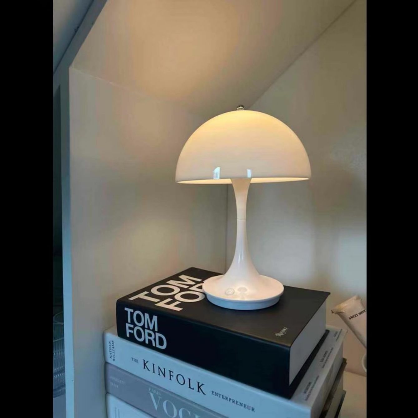 Decorazione comodino camera da letto luce notturna ricaricabile lampada da tavolo a fungo interruttore tattile luce ambientale
