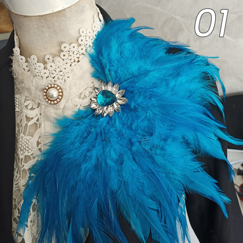 男性と女性のための羽のブローチ、クリスタルブローチピン、カーニバル、ステージ、パーティーのパン、ラインストーン、ショルダーボード、衣類アクセサリー、1個