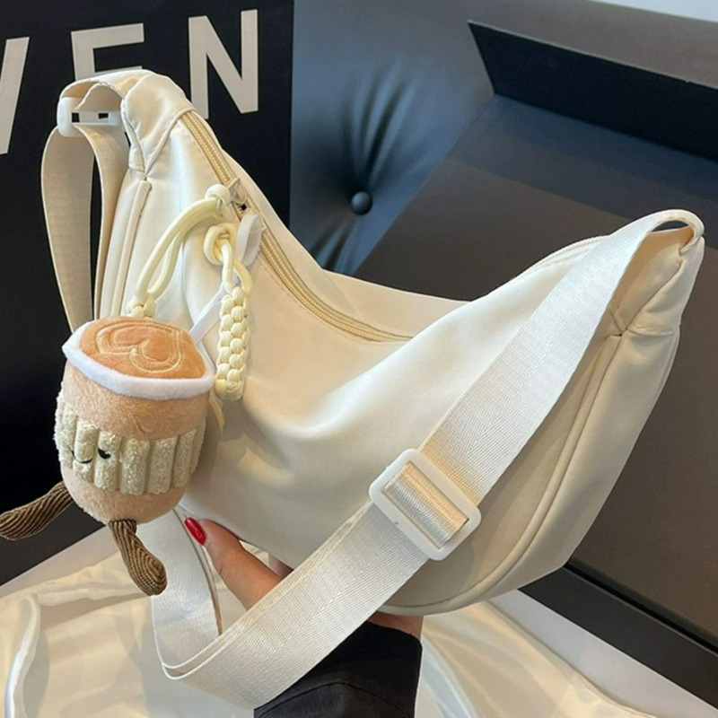 2024 neue Frauen Schulter Taschen Einfarbig Nylon Knödel Umhängetasche Trendy Reise Leichte Große Kapazität Unterarm Tasche