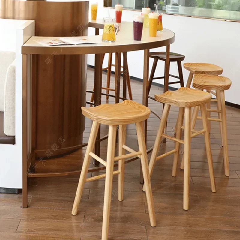 Nuovi arrivi Sedia da bar moderna nordica in legno Bella atmosfera Caffetteria Sgabello in legno massello Sedia da bar alta per sala da pranzo di casa