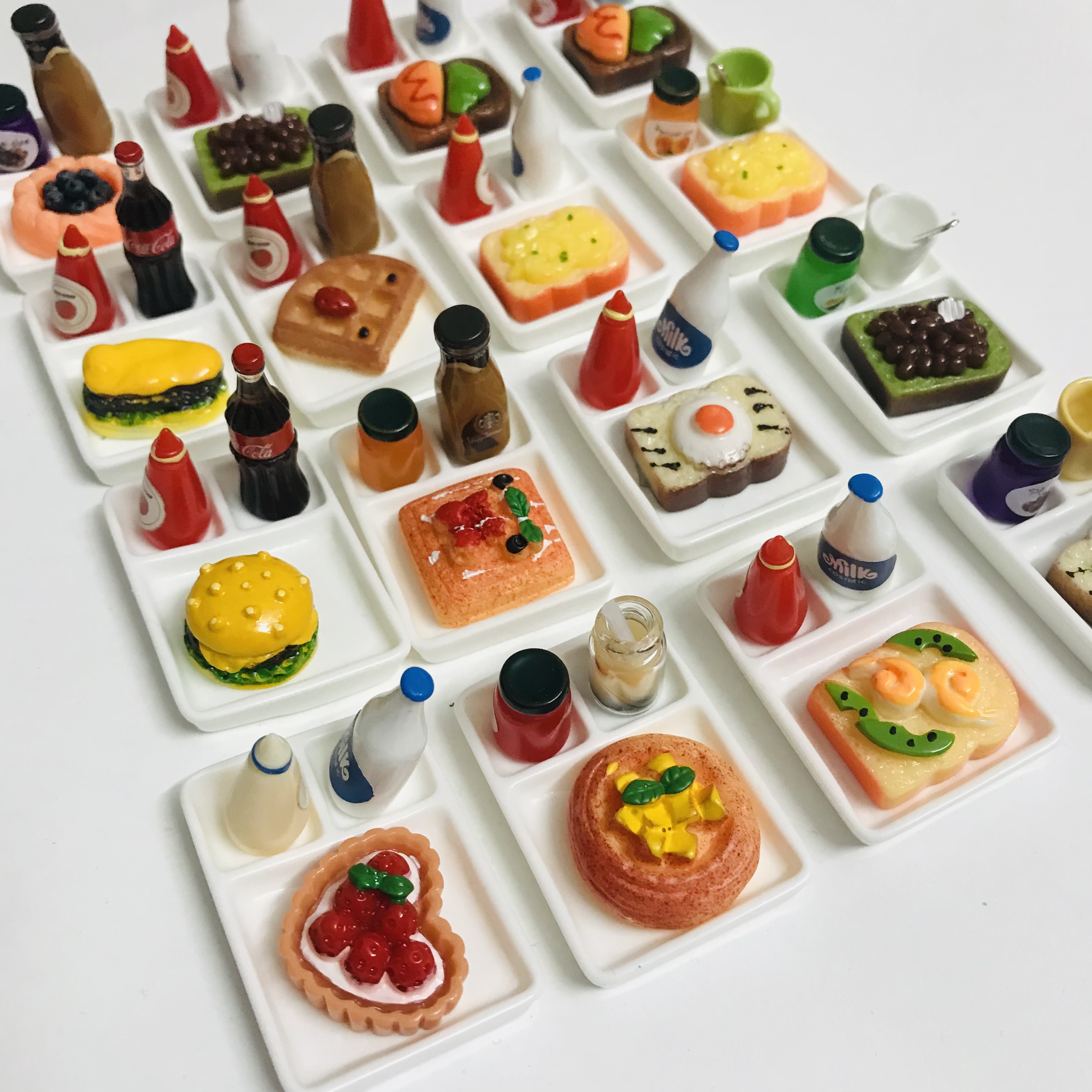 1 Set Puppenhaus Miniatur 1:12 Toast Brot Marmelade Platte Set Lebensmittel für Blyth Barbies OB11 Puppe Haus Dekor Küche Spielzeug