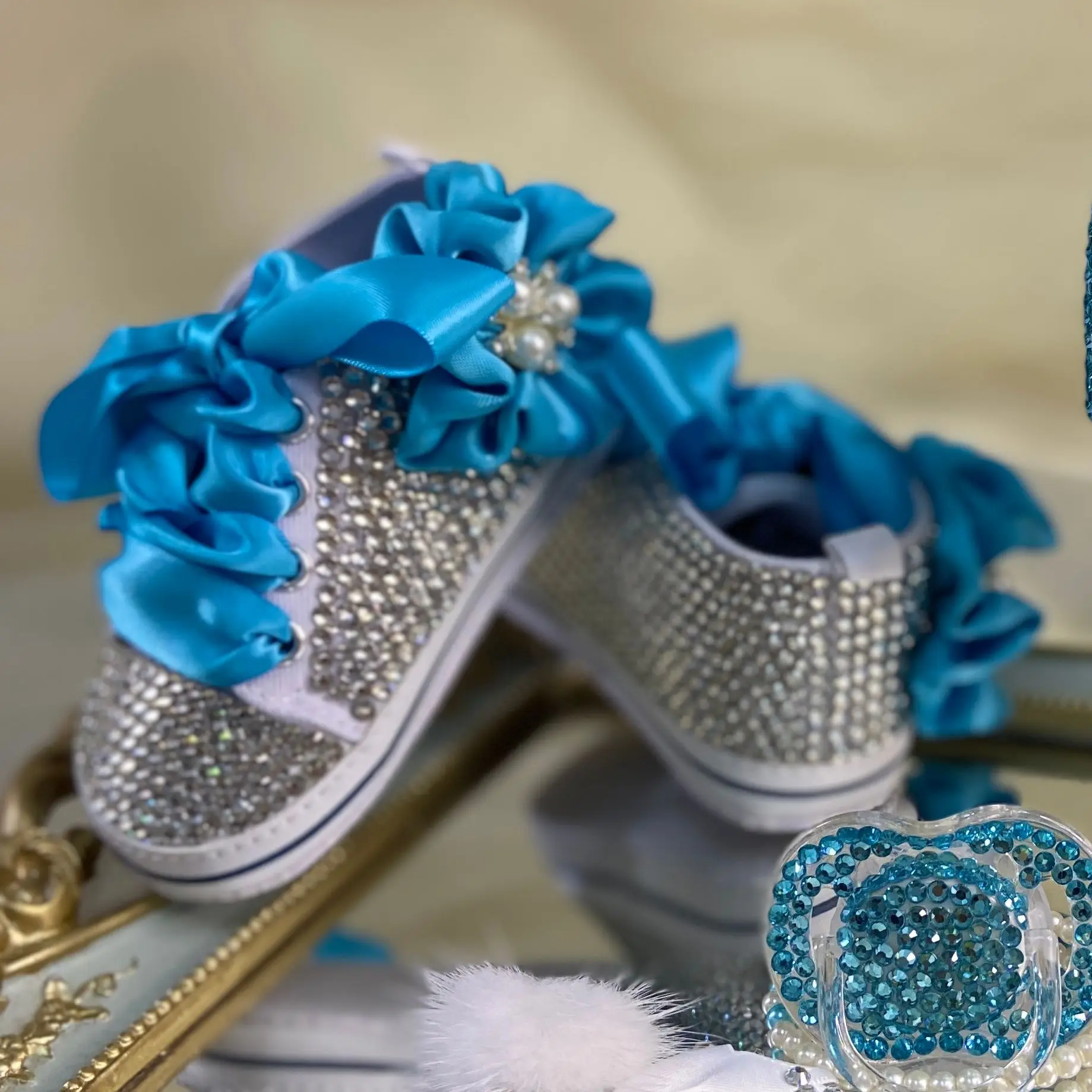 Dollbling luksusowe butelki i buty dla niemowląt zestaw opasek na głowę Keepsake diamentowy strój Tutu czerwone dno mała dziewczynka buty do chrztu