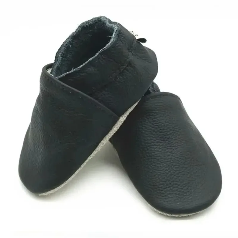 Sapatos de bebê de couro genuíno 2025 verão infantil da criança sapatos mocassins primeiro walker sola macia berço do bebê menino sapatos