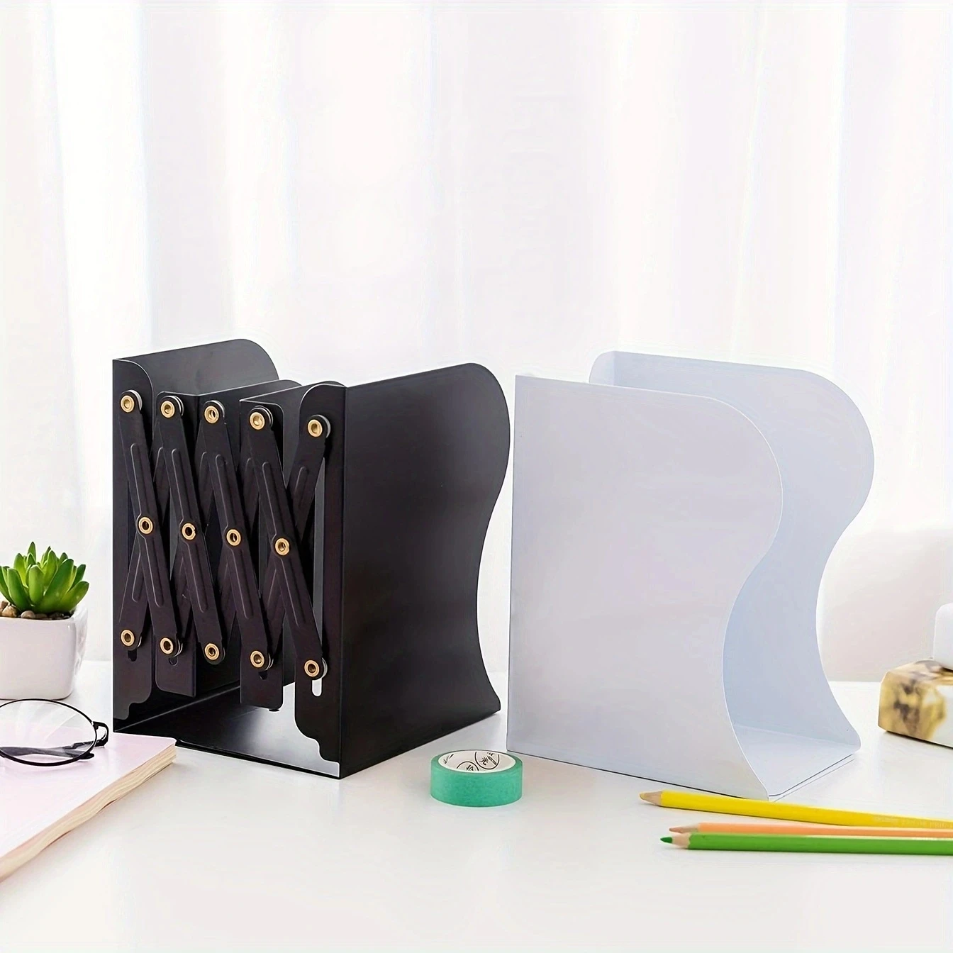 Adjustable Desktop Bookends Book Stand Bookend Iron Desktop Art Non Slip Rack Shelf Holder School Stationery Office Accessories