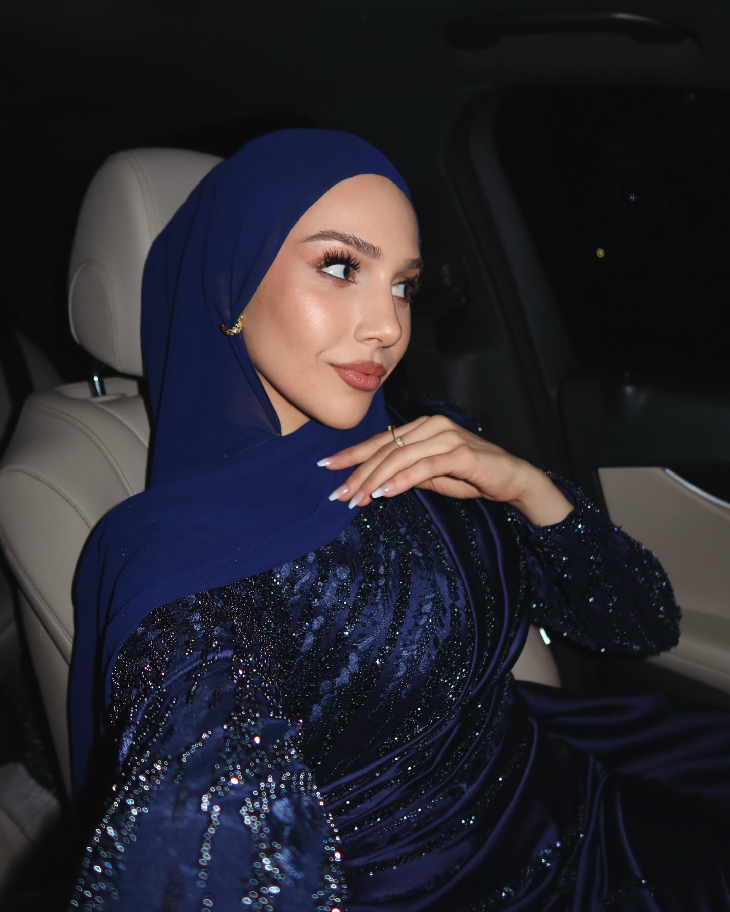 Contessa Dubai Atroceruleous Sequins Floral Prom Dresses A-line Customized فساتين سهرة Pleats Floor-Length robes de soirée