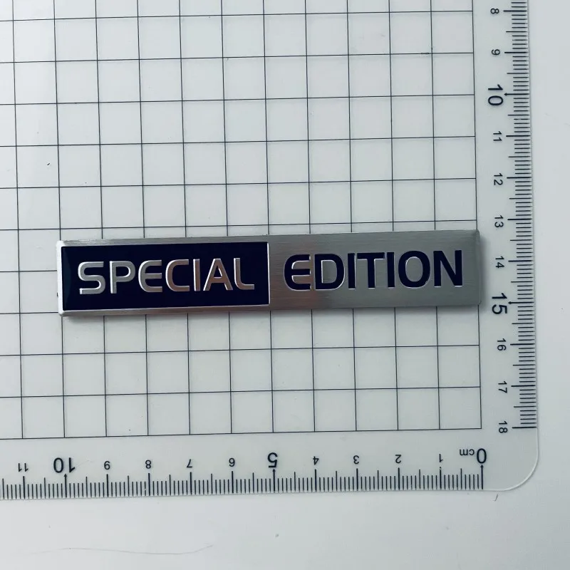 Emblemat 3D Metal Aluminium Srebrny Czarny Logo EDYCJA LIMITOWANA Odznaka na Błotnik Samochodowy Naklejka na Klapę Bagażnika EDYCJA LIMITOWANA Akcesoria Stikcer