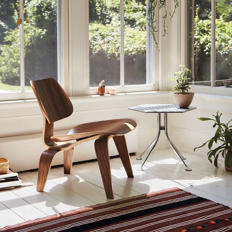Living Room Chairs Nordic Solid Wood Leisure Chair Creative Simple Modern Designer Single Sofa Chair Aircraft Shell Chair