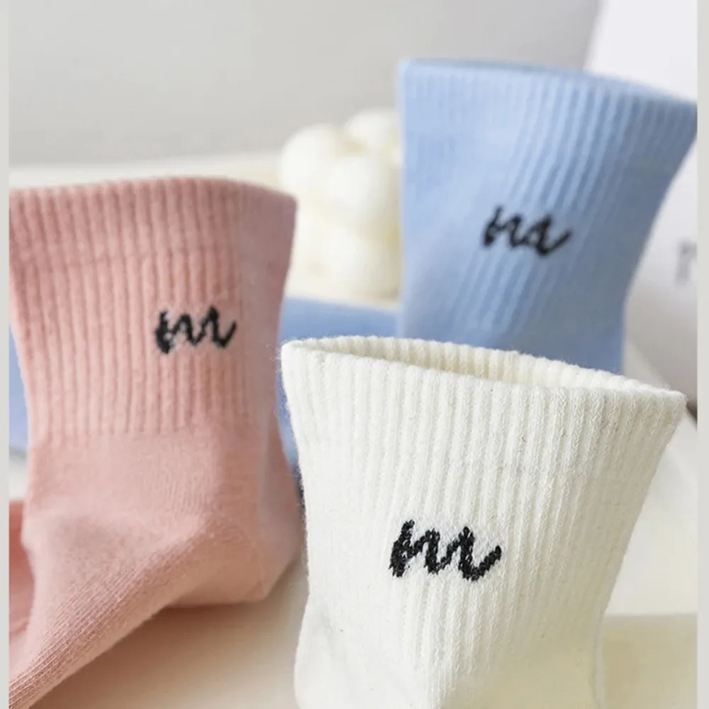 5 pares de calcetines con estampado de letras, calcetines cortos deportivos cómodos y transpirables, medias y medias para mujer, calcetines cortos suaves y cómodos que combinan con todo