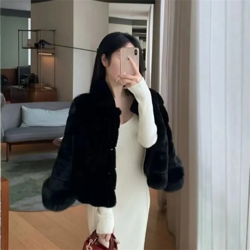 女性のためのキツネの毛皮の模造コート,短くてエレガントなジャケット,大きくて柔らかいぬいぐるみのトップス,厚いアウター,秋冬,新しい,2020
