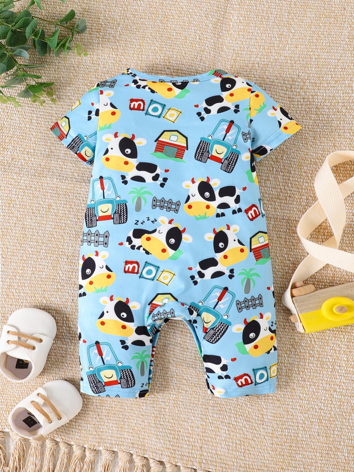 Summer Baby Boys Leisure Sport carino confortevole traspirante pantaloncini a maniche corte con pagliaccetto per bambini con stampa mucca kaki