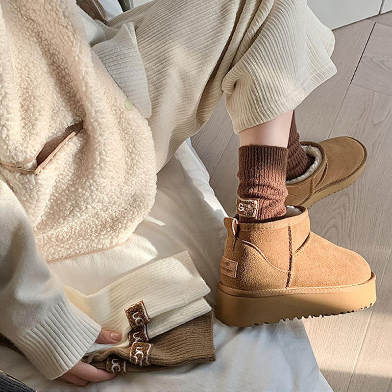 3 pares de calcetines de lujo para mujer, calcetines de lana de Cachemira de marca de diseñador, calcetines de pelo sólido grueso con logotipo bordado, calcetines informales para botas de nieve a media pantorrilla