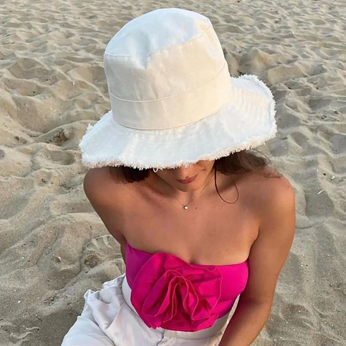Sombrero de cubo con borde rasgado y cordón de mezclilla para mujer, sombrero para senderismo al aire libre resistente al sol, sombreros de viaje diarios ajustables y de moda